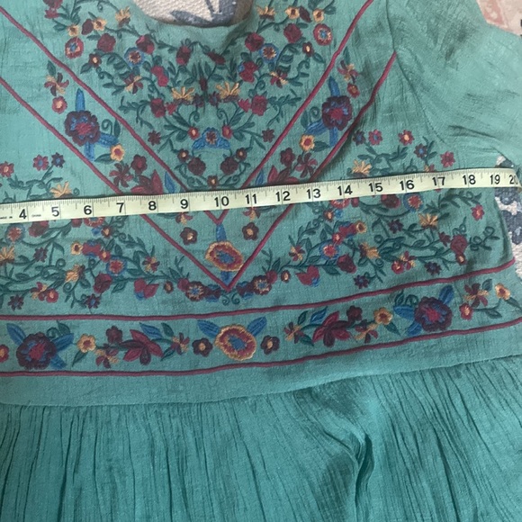Boho flowy pale green embroidered dress. Never worn. Excellent condition. Sz Lg - Picture 6 of 6
